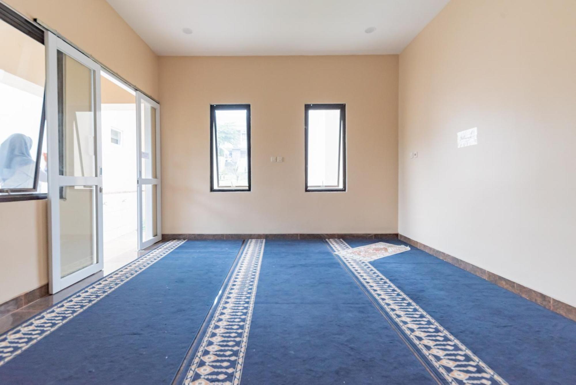 Urbanview Hotel Inkoppabri Cisarua Puncak Экстерьер фото